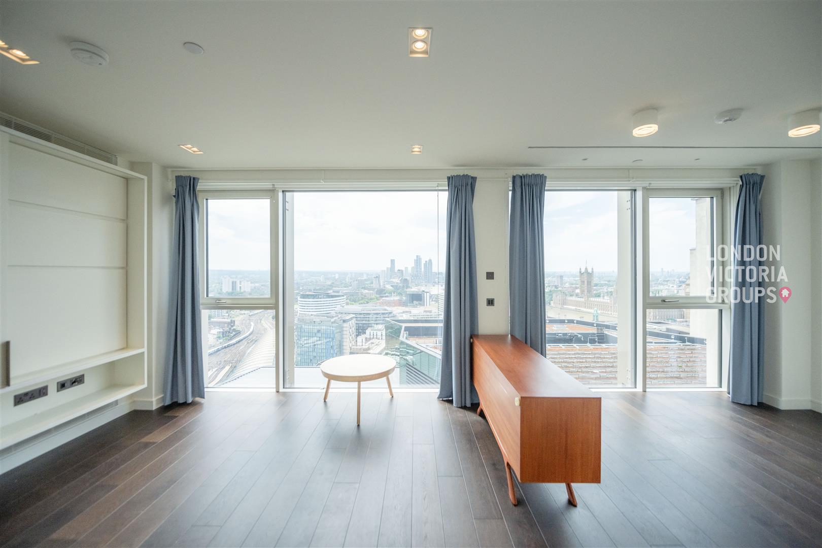 1 bed property in 8 Casson Square, London